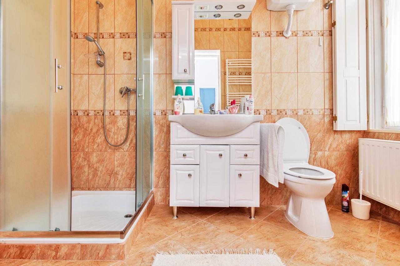 אגר Arany Csillag Apartman מראה חיצוני תמונה