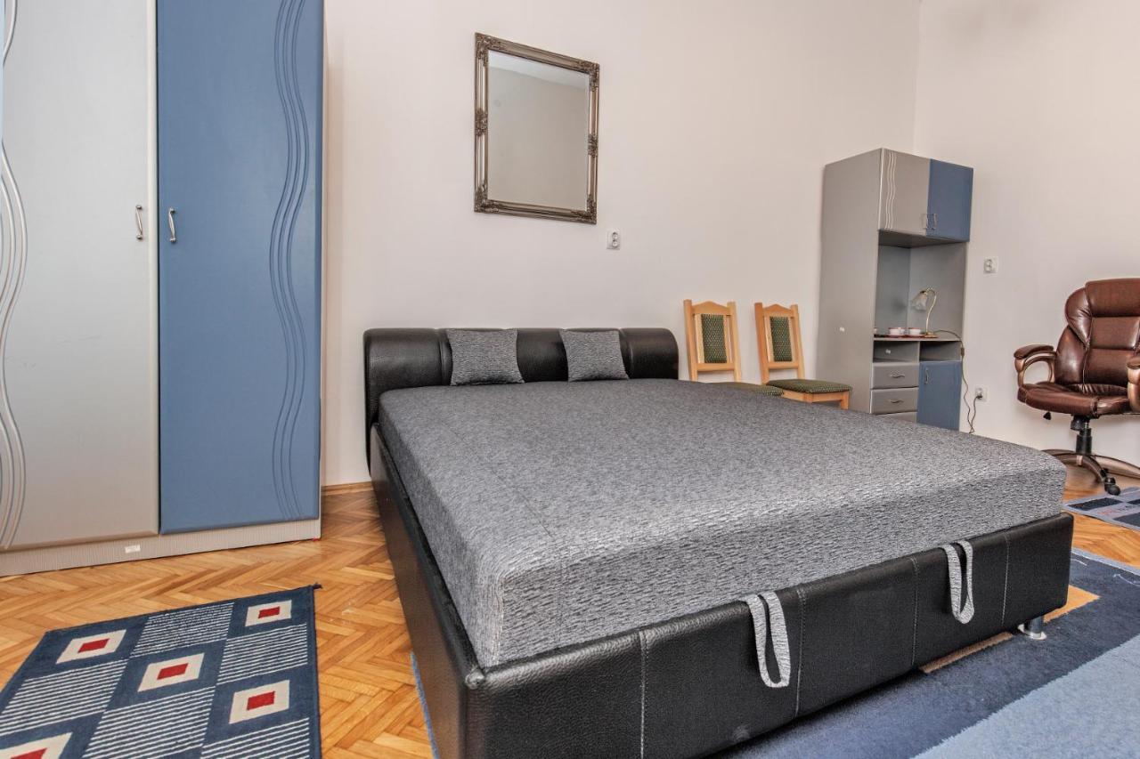 אגר Arany Csillag Apartman מראה חיצוני תמונה